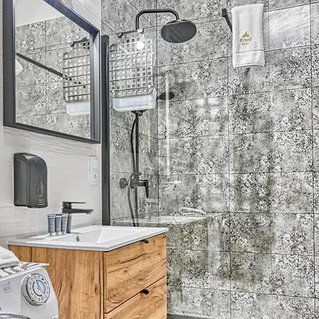 Z Prywatnym Jacuzzi - Zrodlo Izery Przy Gondoli Vip Sauna, Silownia, Bawialnia By Royal Aparts Appartamento